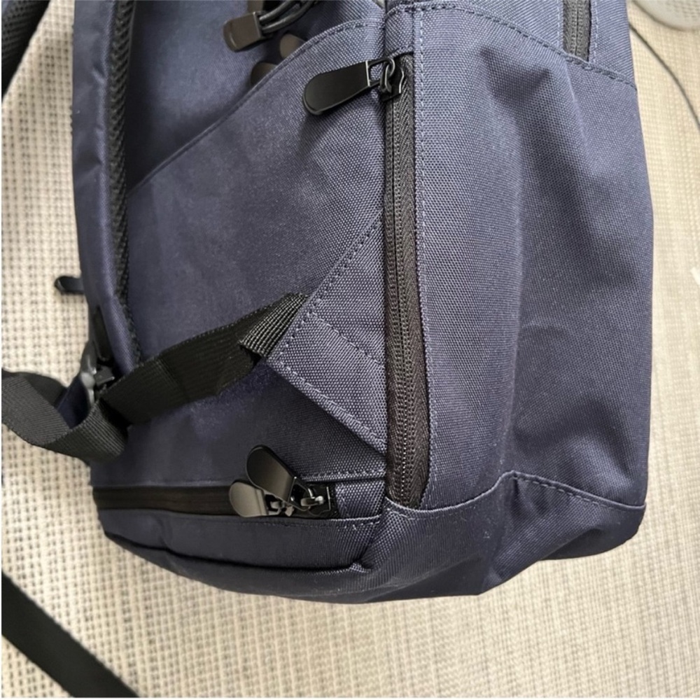 NEW LO & SONS Hanover 2 Travel Backpack in Blue - Lightweight W/ Stash Pockets - Picture 11 of 16